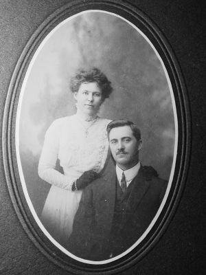 1911 - Ernest and Beatrix (Trixie) Brown wedding portrait
