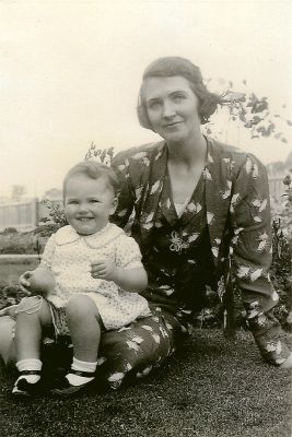 Beatrice Weis (nee Smith) and daughter Elaine about 1940
