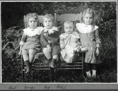 Beatrice, George, Elvin and Ethel Gifford 2 bw
