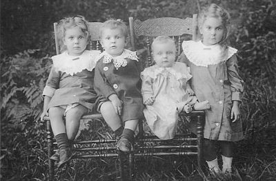 Beatrice, George, Elvin and Ethel Gifford
