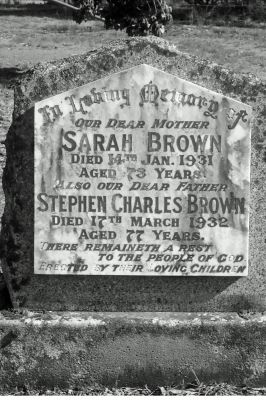 Sarah BROWN & Stephen Charles BROWN
Sarah BROWN (nee Southwell) & Stephen Charles BROWN
Keywords: BROWN