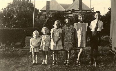 COUSINS - Dorothy Southwell, Susan Armstrong, Beverley Southwell, Pam Bungate (a neighbour), Jennifer Southwell and Ian Armstrong

