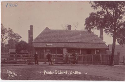 Dalton Public School - 1906
