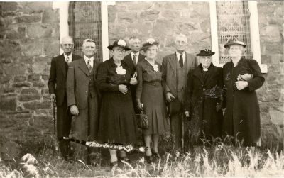 Wattle Park Church (1949)
At Wattle Park Church in 1949

Left to right:
1) Ebenezer Brown
2) SJ Southwell
3) Rebecca Southwell
4) Lindsay Southwell
5) Lily Newberry
6) James Kilby
7) Mary Ann Gribble
8) Lucy Munday
Keywords: BROWN;GRIBBLE;KILBY;MUNDAY;SOUTHWELL;WATTLE PARK