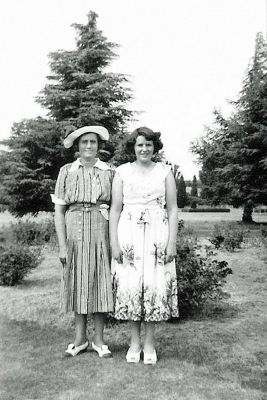 Elizabeth (Beth) Killick and daughter Margaret
