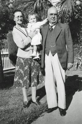 Elizabeth Barbara Southwell (nee Peden) and William Shelton Southwell and grand-daughter Janice Southwell
