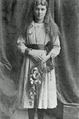 Elsie Dunn (nee Dunn) granddaughter of John and Lucy
