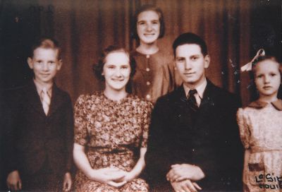 Graham, Wilma, Ruth, Ralph and Judith Stone - children of Elvena Brown original
