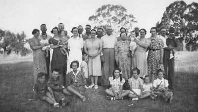 Kilby Family & - Christmas Day 1941 BW
