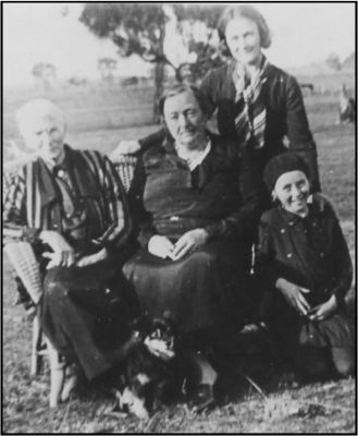 L to R & Mary A Mitchell (nee Southwell), daughter Jane McInnes, gdau & Lavina (Kathleen) Hill and ggdau Patricia
