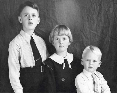 Leon Russell Smith's children - Keith, Moya & Roger
