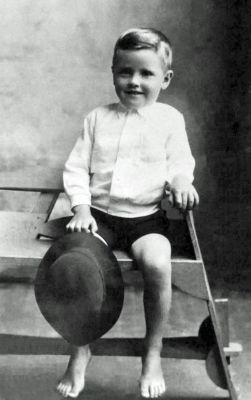 Owen Butt, c & 1921, son of George & Hannah (nee Morris)
