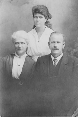 Rose, Mabel and Frank Pike

