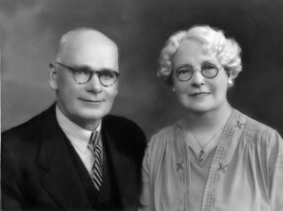 Samuel and Lizzy Starr, c 1937
