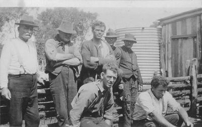 Shearing 1920s (Vern standing centre and brother Alwyn centre in front of him)

