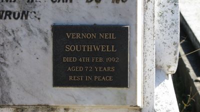 Southwell, Vernon Neil
