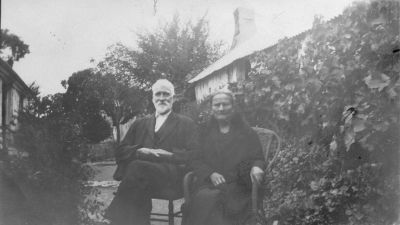 Stephen Charles & Sarah Brown at Greendale, Dalton 1931
