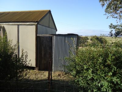 The shed before its removal for the toilet (1)
