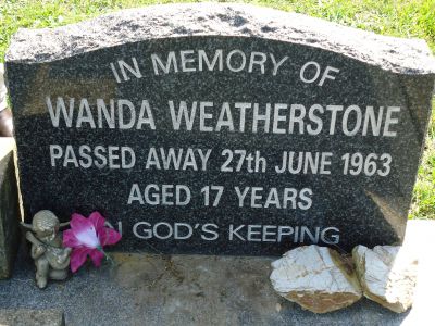 Weatherstone, Wanda
