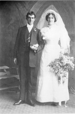 William and Winifred (nee Mitchell) & Morris 1920
